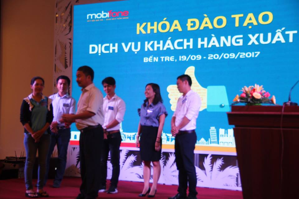 Dịch Vụ Khách Hàng Xuất Sắc - Mobi Fone 9